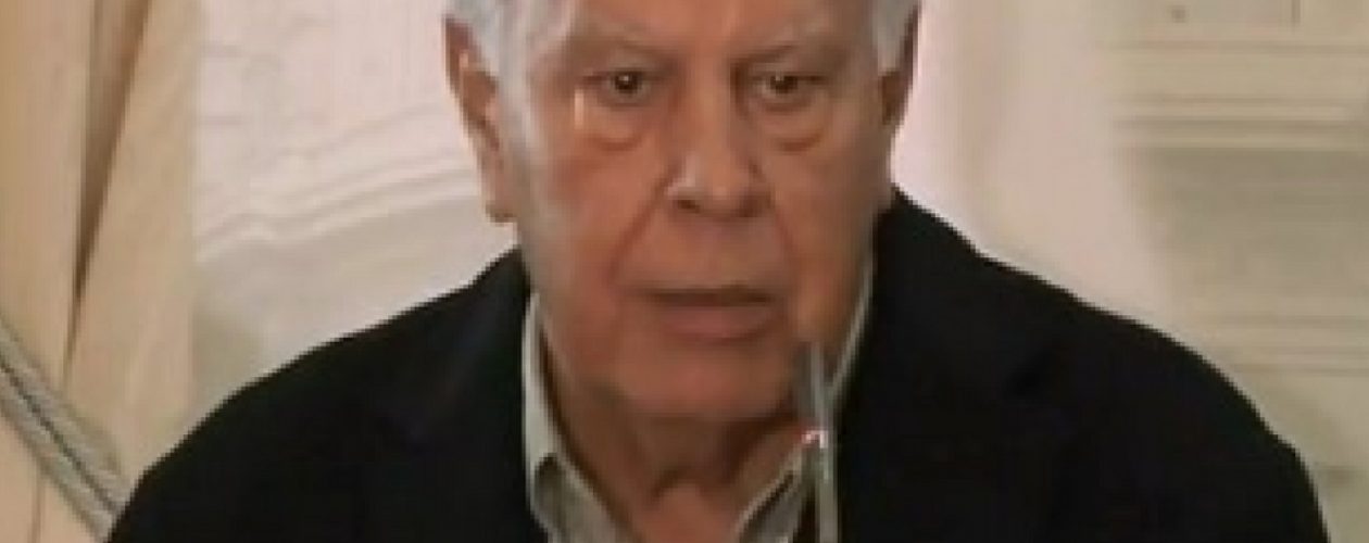 Felipe González instó a Henry Falcón que deje de ser el taparrabos de Maduro