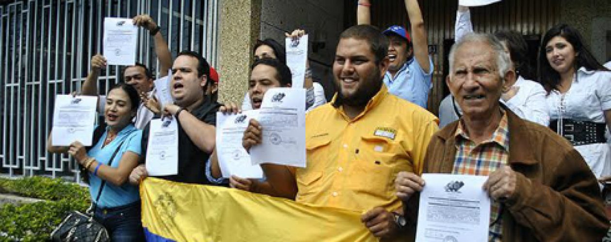 CNE proclama a diputados electos por la MUD en Táchira