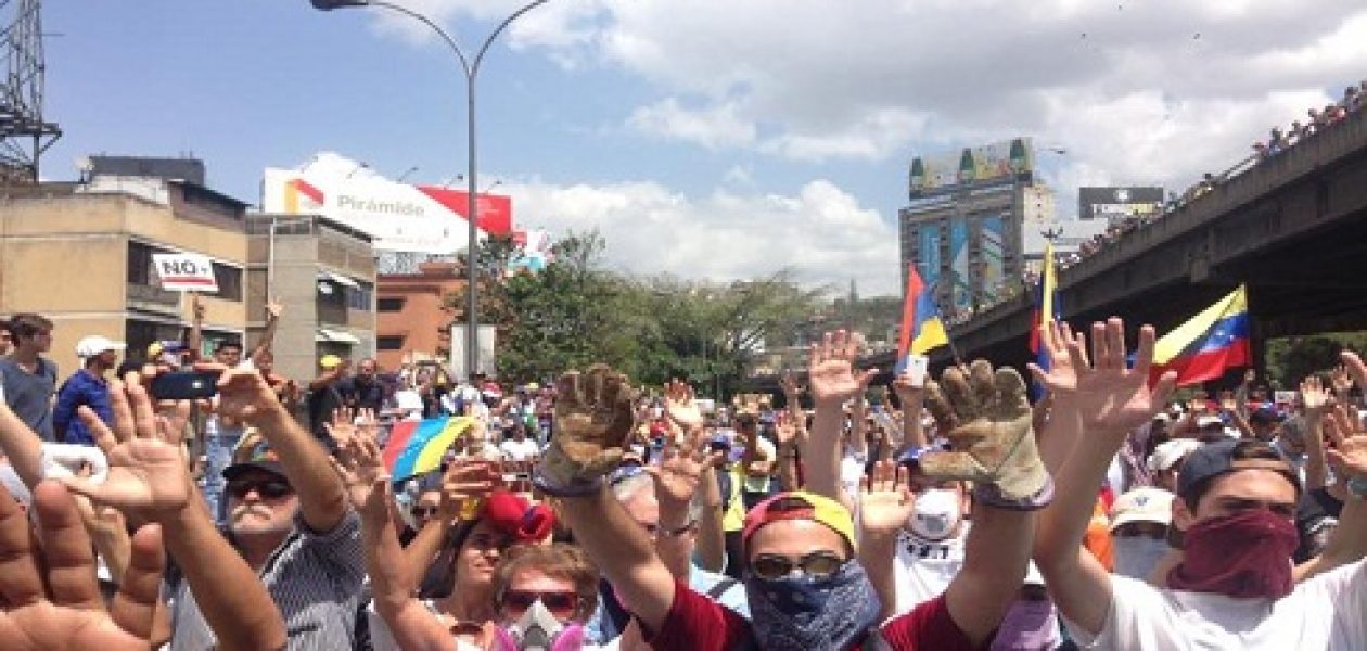 Represión impidió que oposición llegara a Defensoría del Pueblo en Caracas