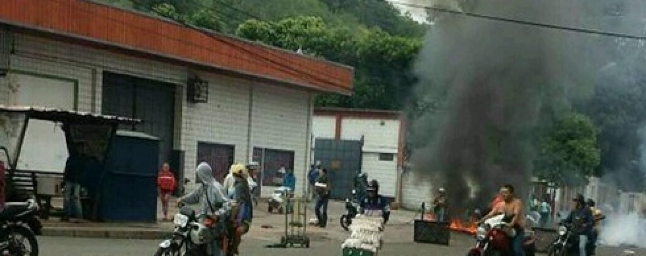 Saqueos en Táchira afectan varios establecimientos comerciales